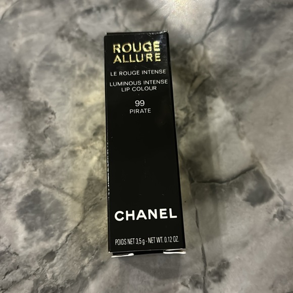 Chanel Rouge Allure Lipstick #99 (a soft blue red) - Picture 7 of 11